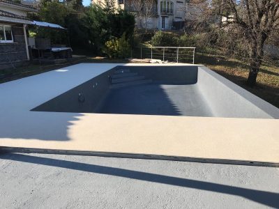 Piscine rénovée avec le revêtement Aquabright