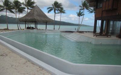 Piscine rénovée avec le revêtement Aquabright