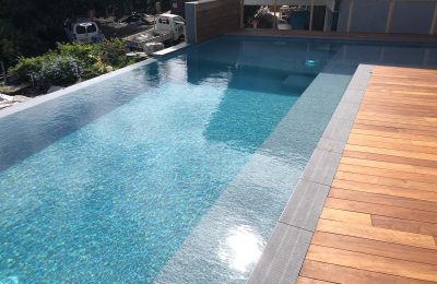 Piscine rénovée avec le revêtement Aquabright