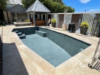 Piscine rénovée avec le revêtement Aquabright