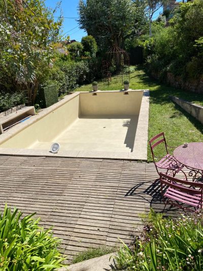Piscine rénovée avec le revêtement Aquabright