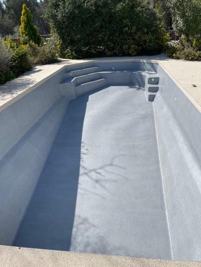 Piscine rénovée avec le revêtement Aquabright
