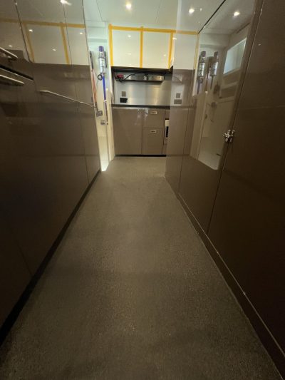 Coursive de yacht en résine