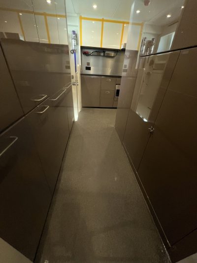 Coursive de yacht en résine