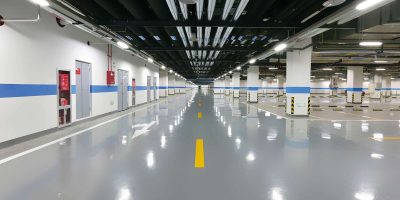 Sol de parking en résine avec marquage